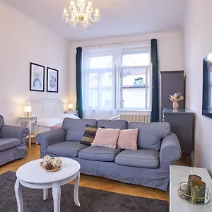 Aparthotel Charles Bridge Premium Residence, Praag