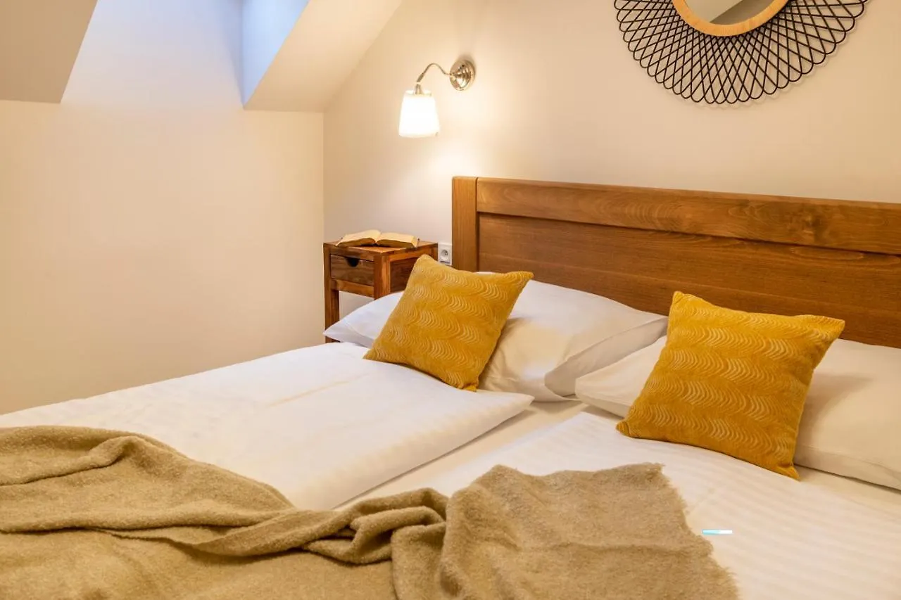 Masná 20 - Old Town Apartments Praga Apartahotel