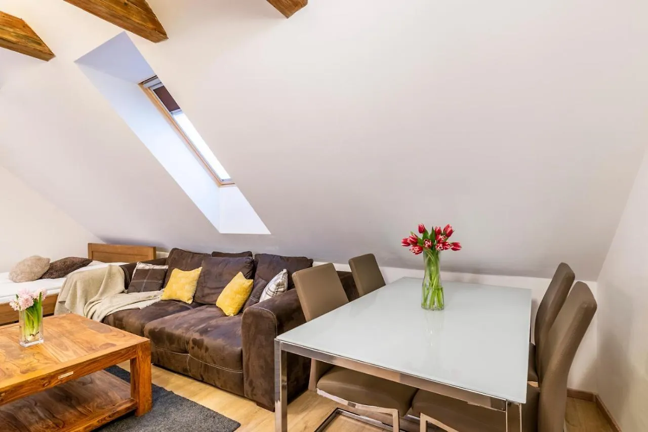 Masná 20 - Old Town Apartments Praga Apartahotel